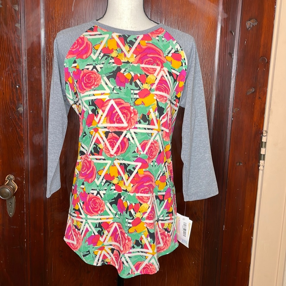 Clearance LuLaRoe Randy t-shirt SM